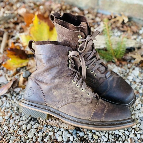 dr martens pier boot